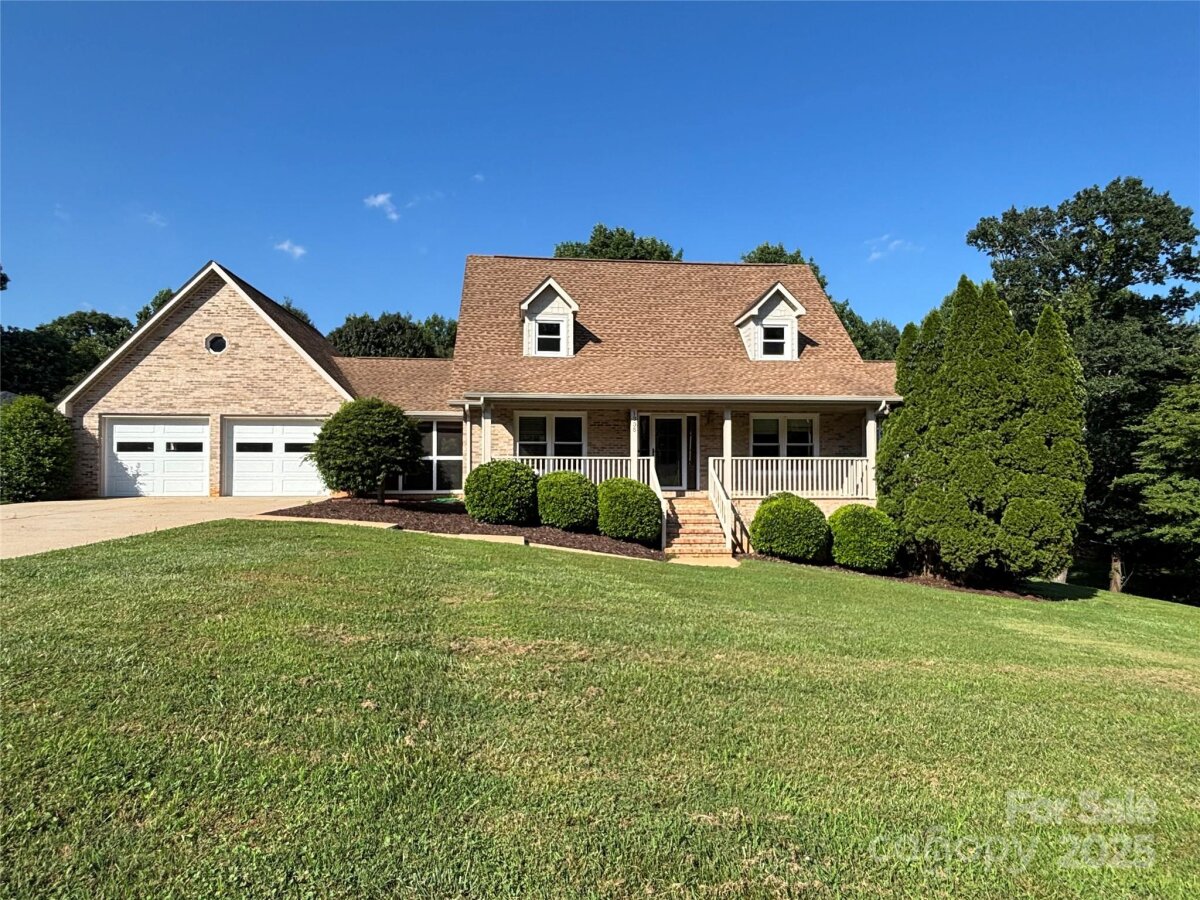 1335 33rd Avenue Drive, Hickory, NC 28601, MLS # 4274208