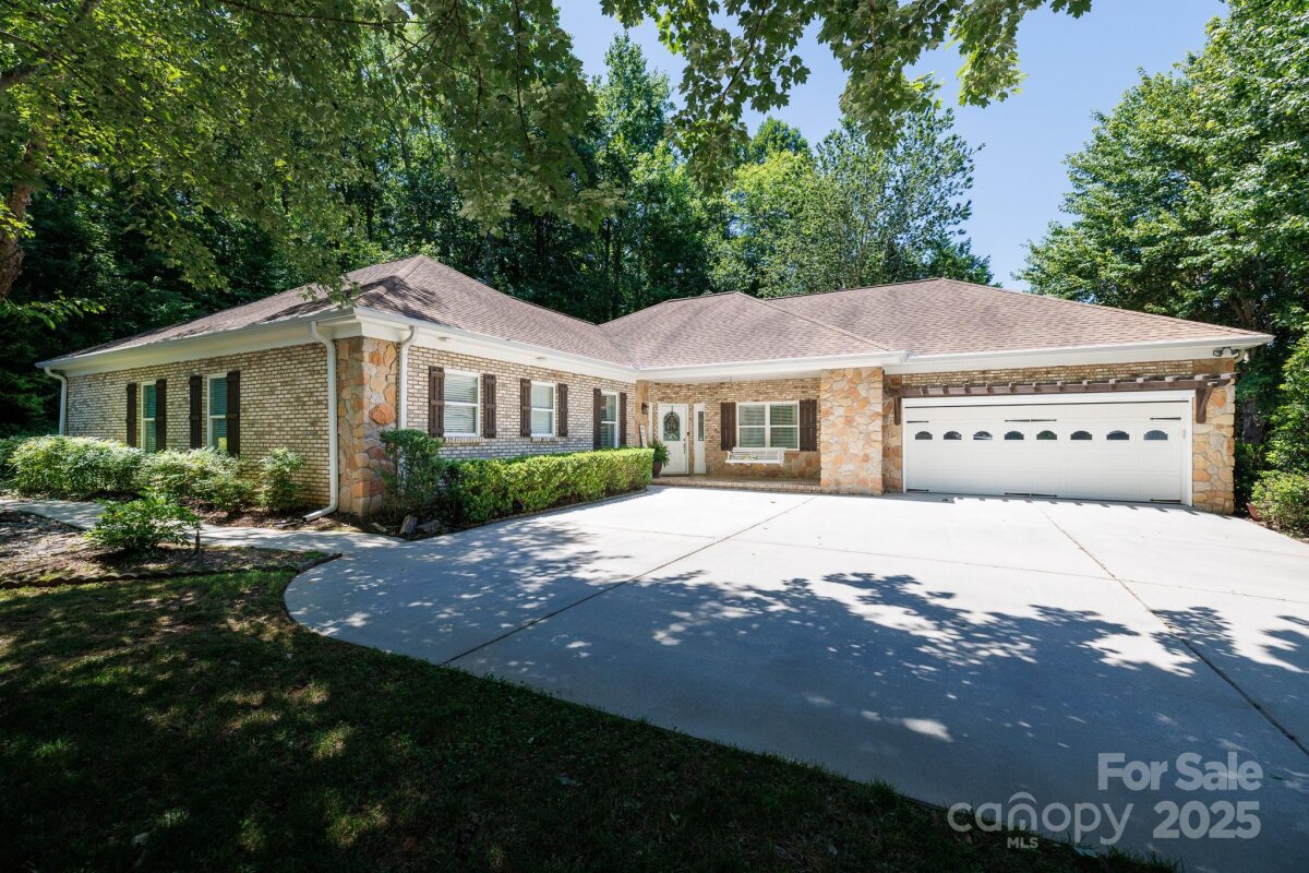 804 Creek Bluff Road, Rock Hill, SC 29732, MLS # 4274270