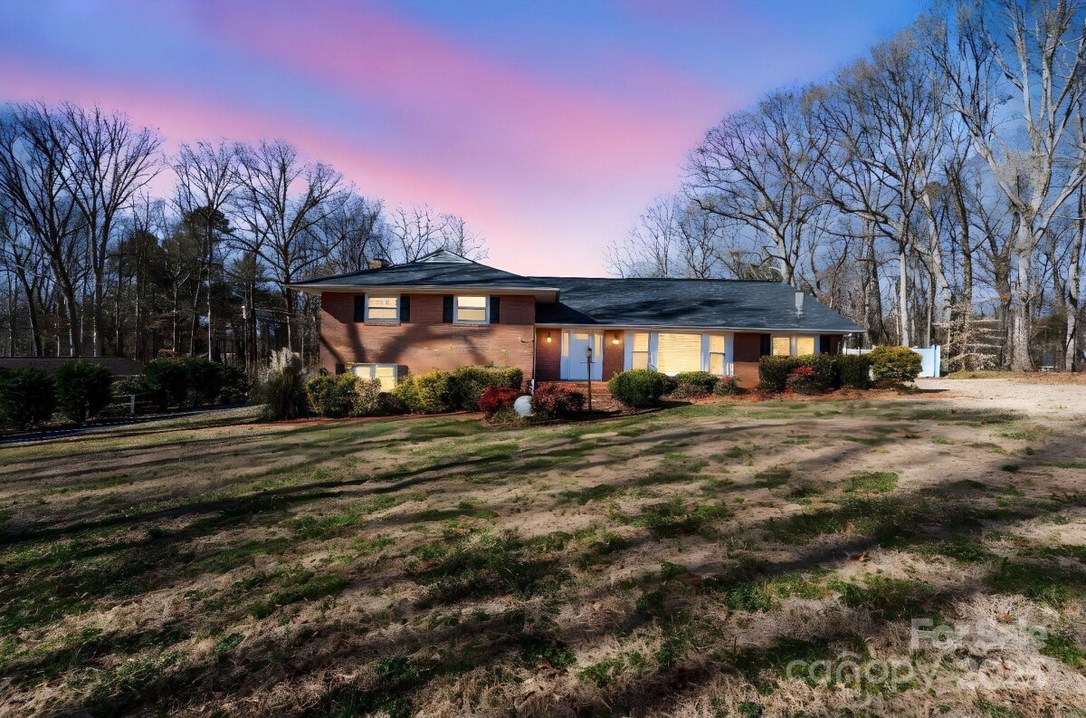 220 Augusta Drive, Statesville, NC 28625, MLS # 4274389
