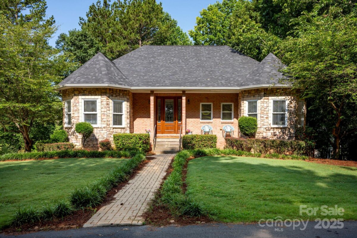 3595 Lake Bluff Drive, Sherrills Ford, NC 28673, MLS # 4274554