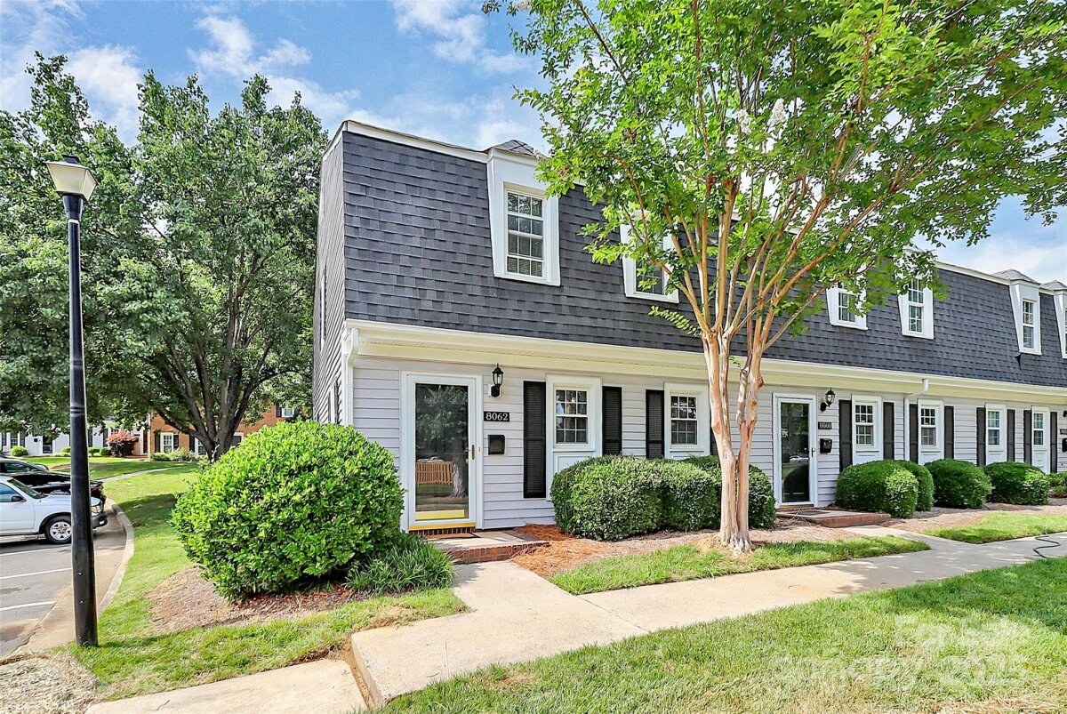 8062 Knights Bridge Road, Charlotte, NC 28210, MLS # 4274826