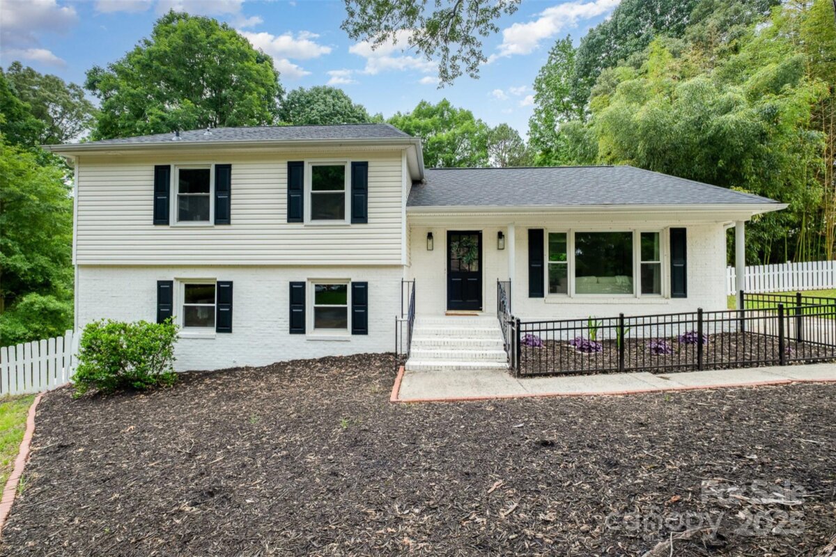 8025 Cliffside Drive, Charlotte, NC 28270, MLS # 4274886