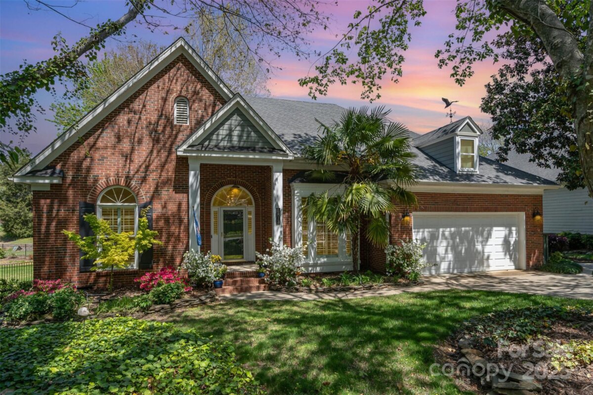 3813 Beauvista Drive, Charlotte, NC 28269, MLS # 4275235