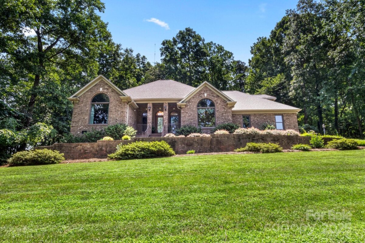 107 Creekwood Drive, Dallas, NC 28034, MLS # 4275706