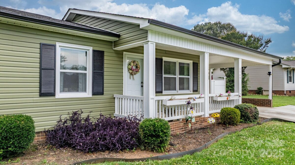 3545 Yorkland Drive, Hickory, NC 28601, MLS # 4275996