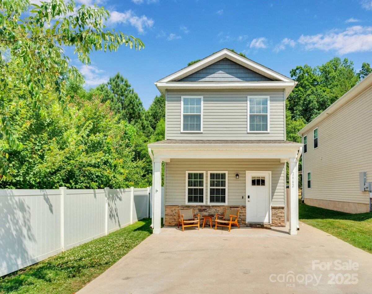 2662 14TH Street, Hickory, NC 28601, MLS # 4276074