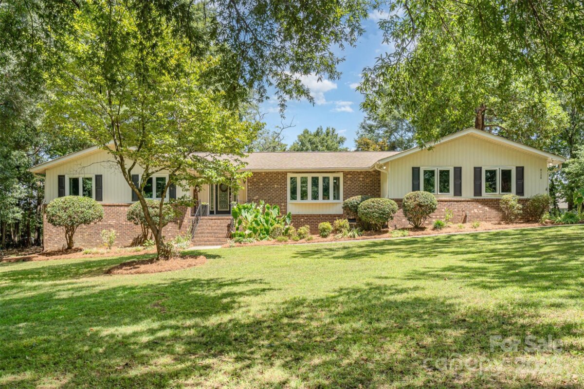 8128 Appaloosa Lane, Charlotte, NC 28215, MLS # 4276137