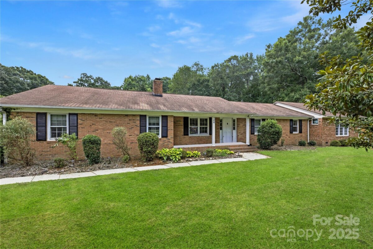 724 Catawba Circle, Matthews, NC 28104, MLS # 4276335