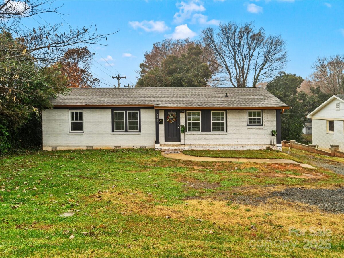 2627 Old North Sharon amity Road, Charlotte, NC 28205, MLS # 4276372