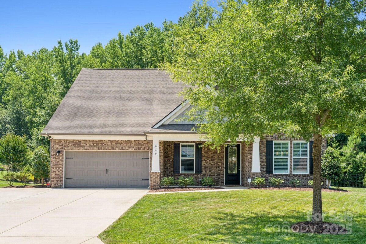 8729 Mullis Forest Court, Mint Hill, NC 28227, MLS # 4276594