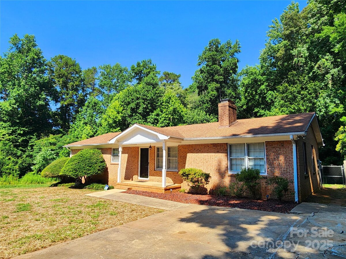 125 Circle Drive, Mount Holly, NC 28120, MLS # 4276850