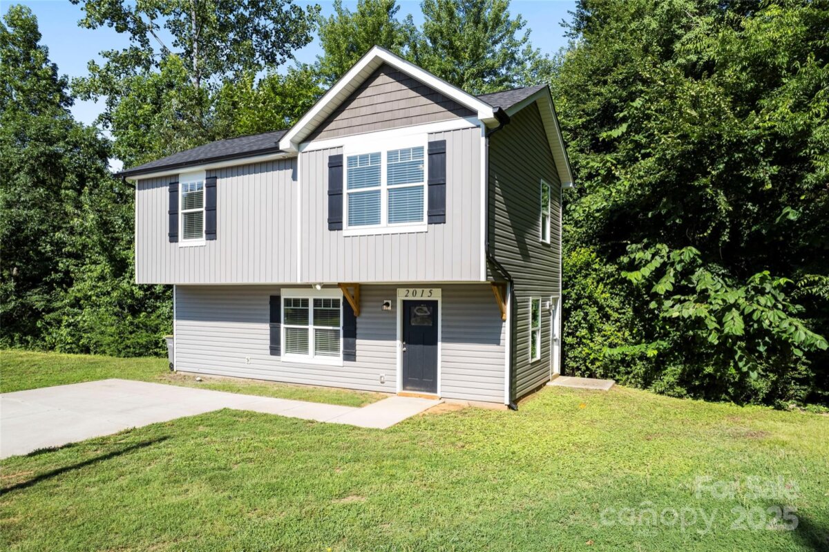 2015 Brantley Creek Drive, Kannapolis, NC 28083, MLS # 4277352