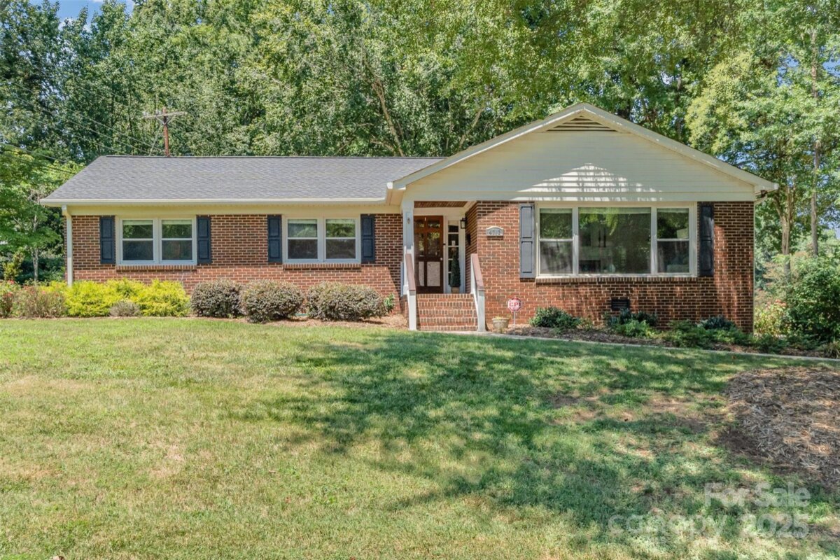 4712 Lamont Drive, Charlotte, NC 28210, MLS # 4277423