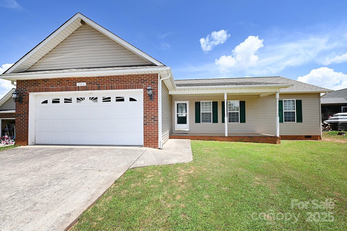 202 Pine Meadows Street, Hickory, NC 28601, MLS # 4277664