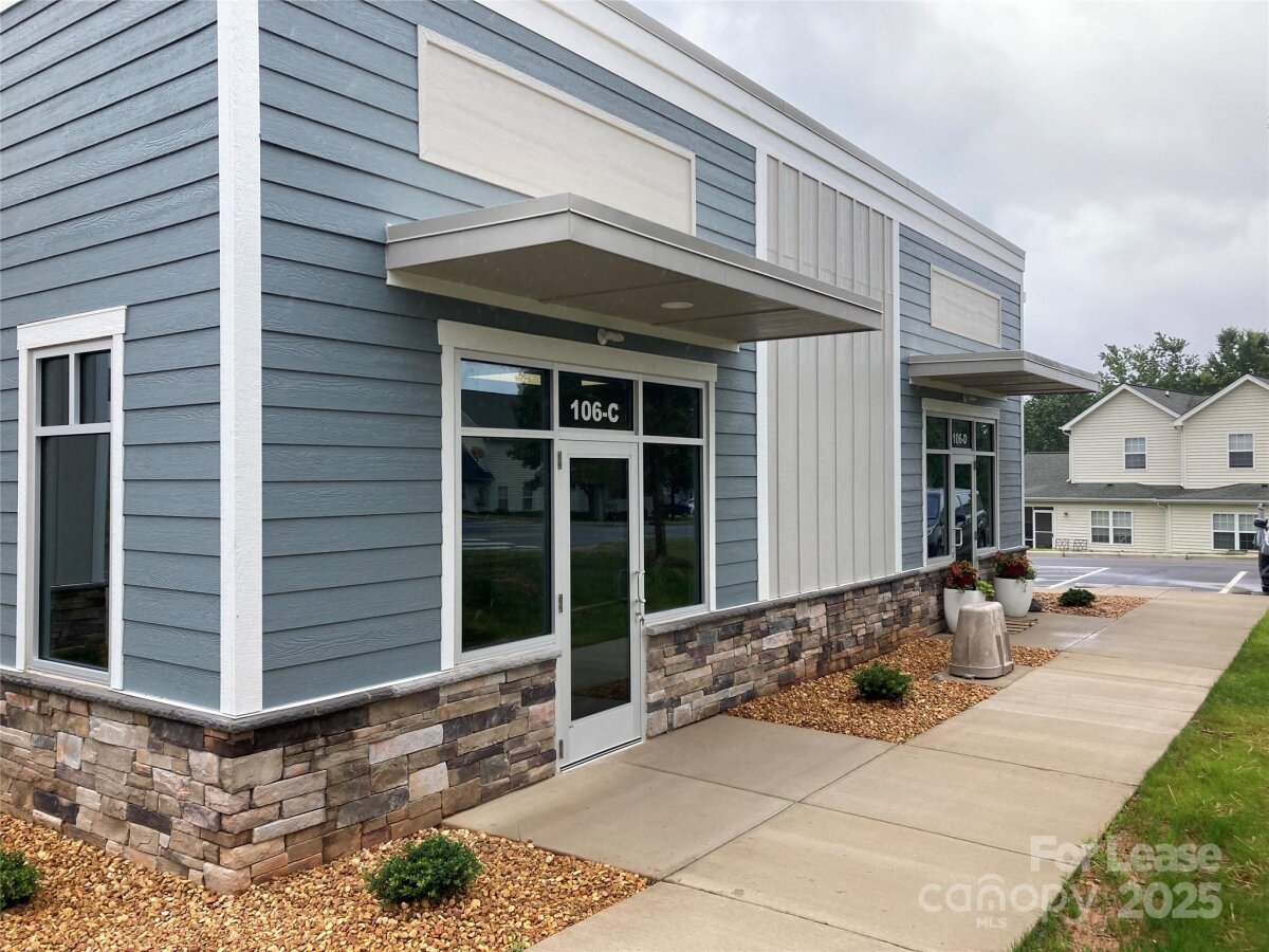 106 Commerce Center Loop Unit C, Mooresville, NC 28117, MLS # 4277761