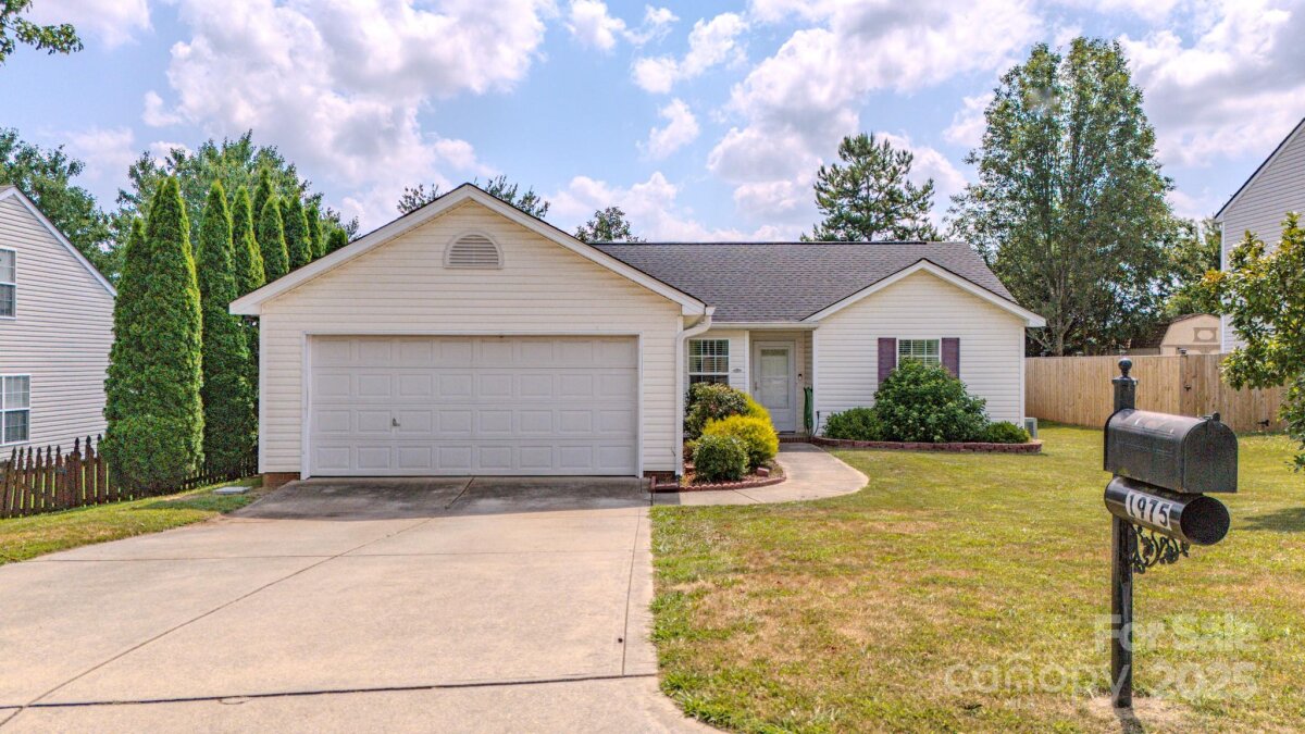 1975 8th Street Lane, Hickory, NC 28602, MLS # 4277844