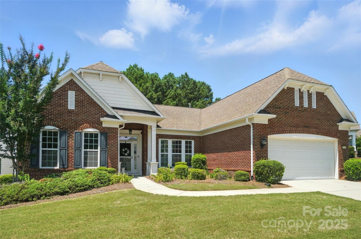 photo of home for sale at 41166 Calla Lily Street