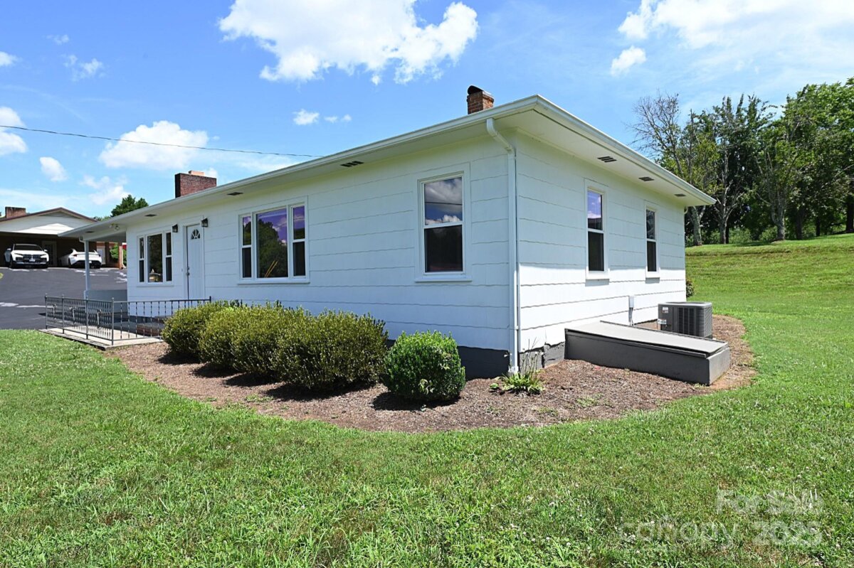 1667 Baton School Road, Granite Falls, NC 28630, MLS # 4278144