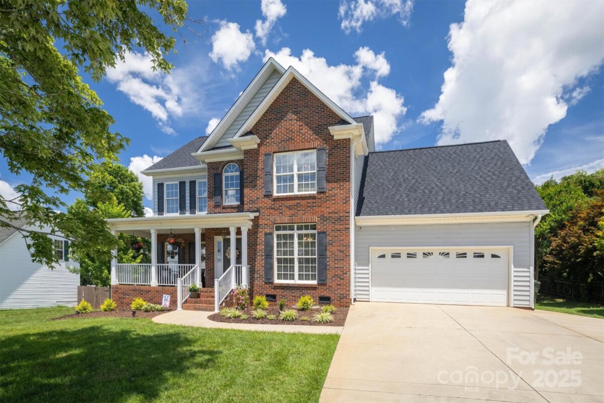 2574 Ironwood Drive, Hickory, NC 28602, MLS # 4278212