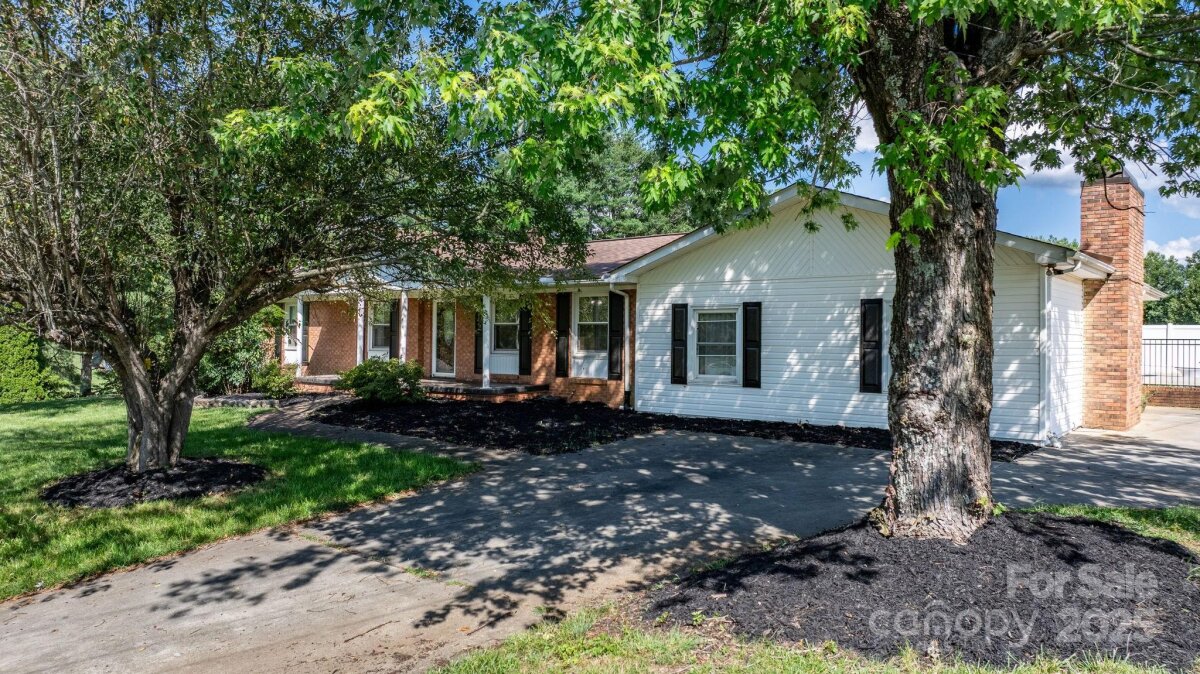 2596 SweetBriar Circle, Lenoir, NC 28645, MLS # 4278462