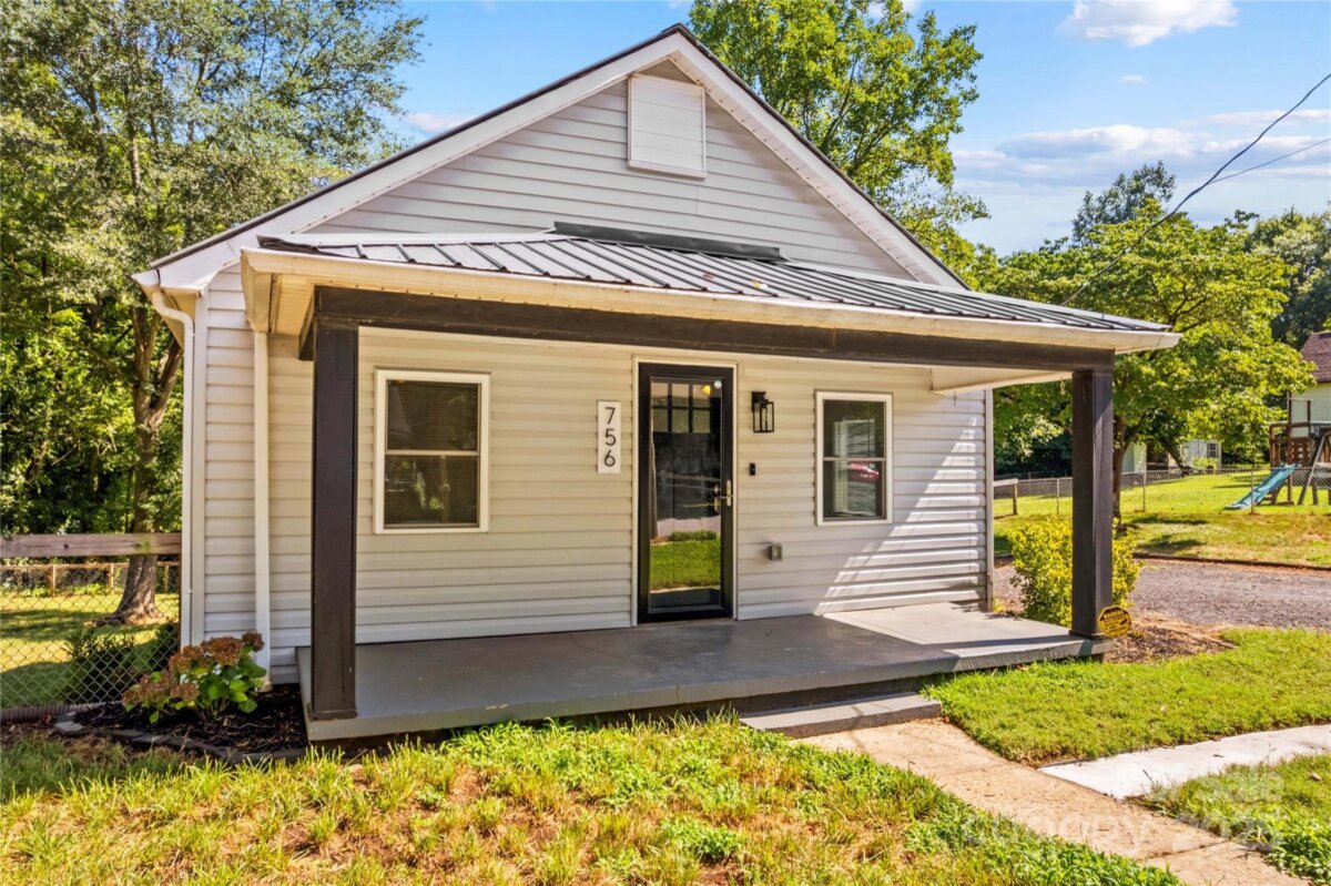 756 6th Avenue, Hickory, NC 28602, MLS # 4278614