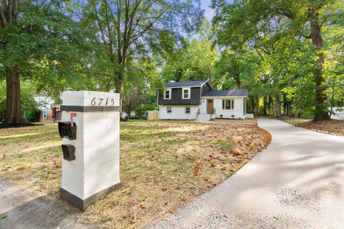 6715 Olde Savannah Road, Charlotte, NC 28227, MLS # 4279168