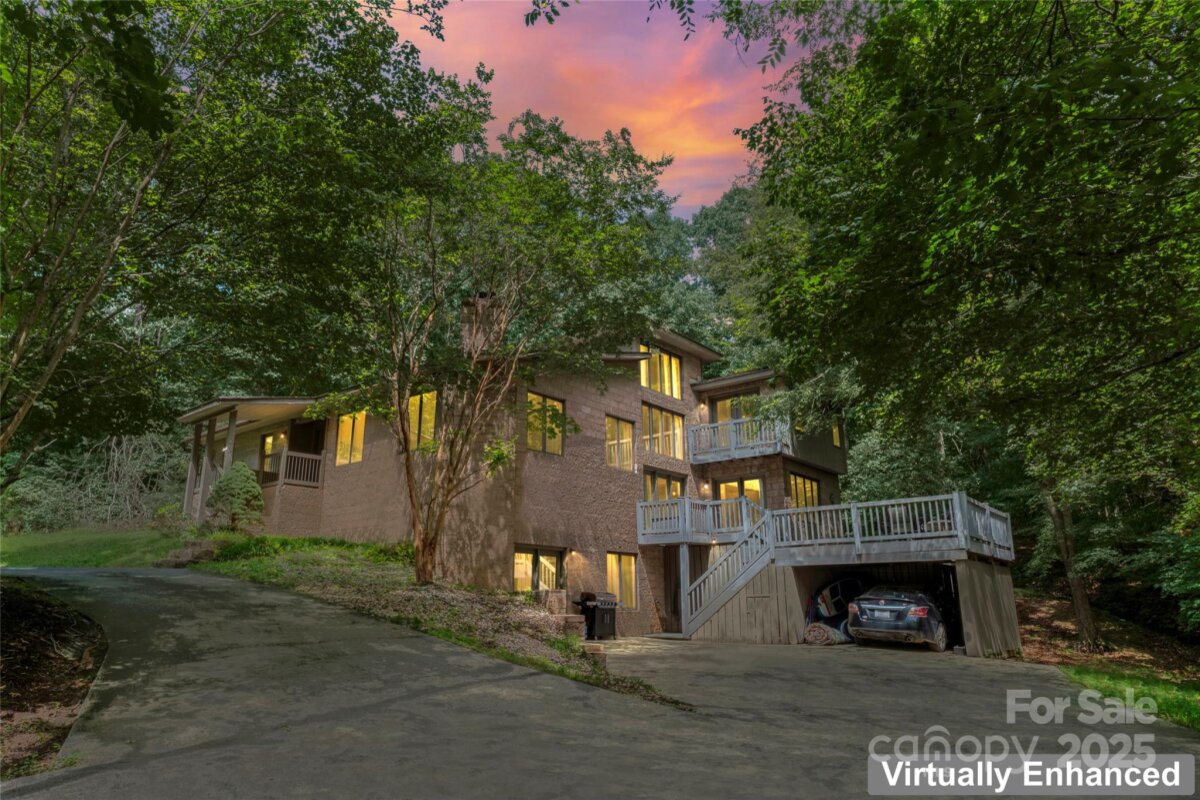 6724 Riverfront Drive, Charlotte, NC 28216, MLS # 4279430