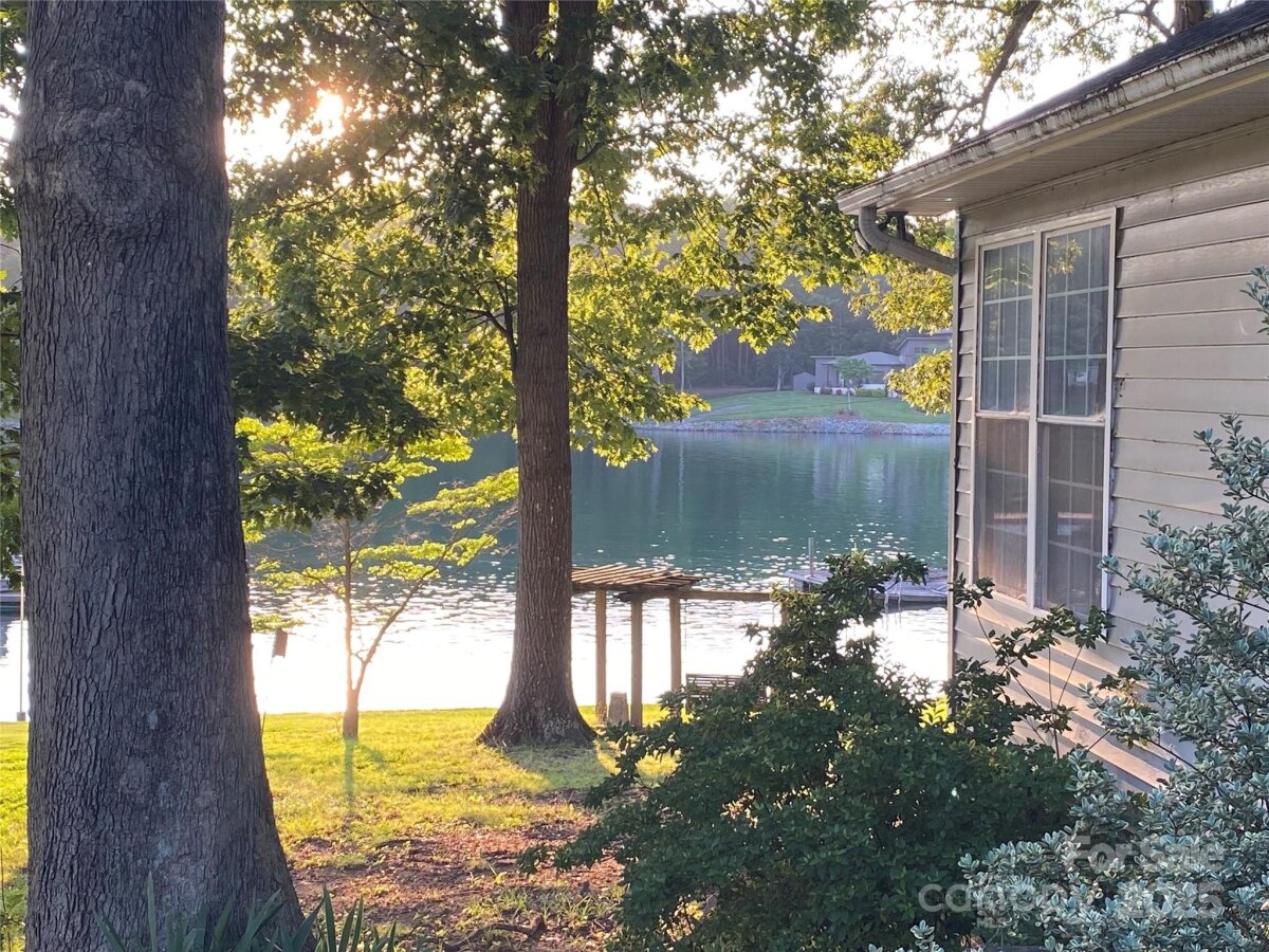 4927 Vagabond Lane, Sherrills Ford, NC 28673, MLS # 4279726