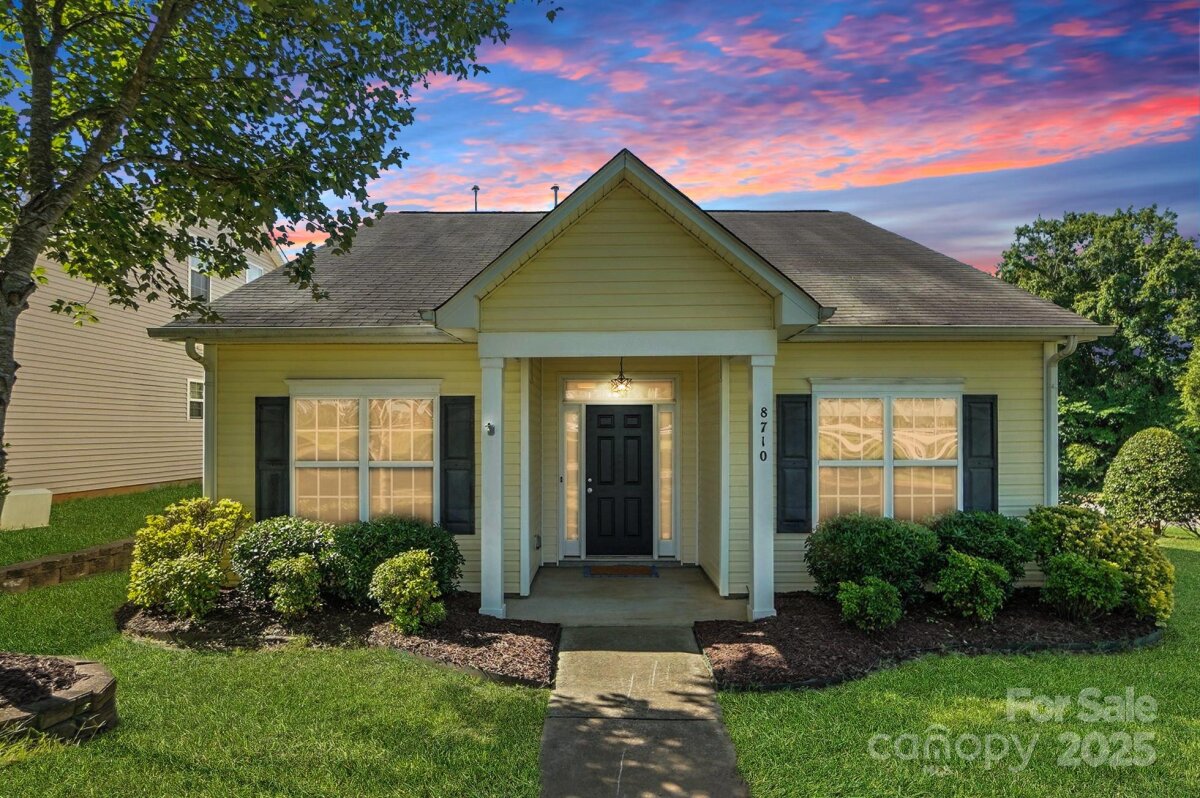 8710 Arrowhead Place Lane, Cornelius, NC 28031, MLS # 4280201