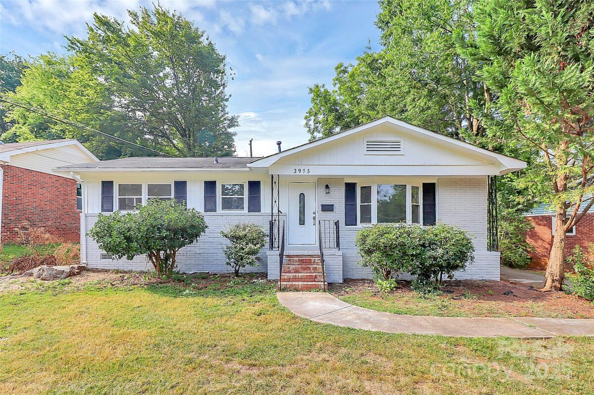 3915 Crestridge Drive, Charlotte, NC 28217, MLS # 4280396