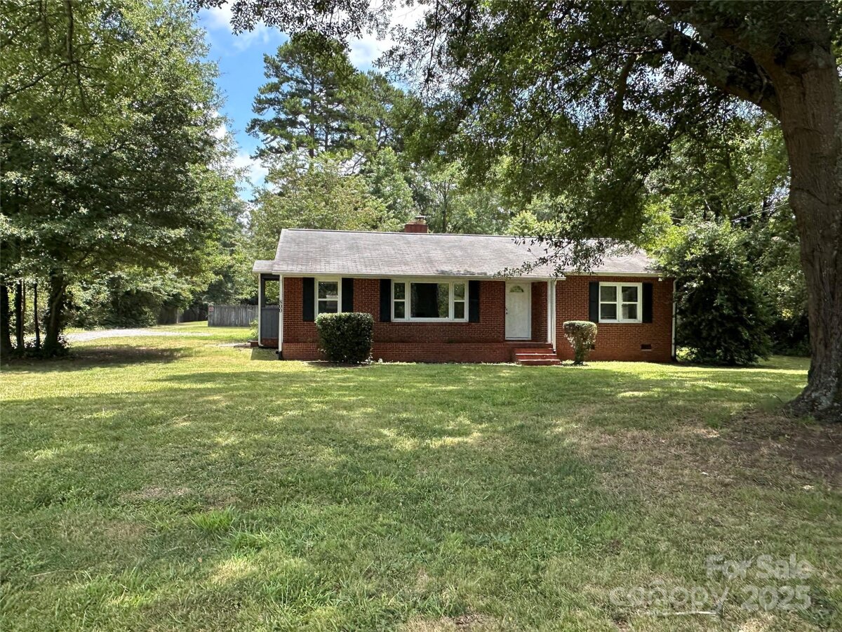 800 Mt Holly Huntersville Road, Charlotte, NC 28214, MLS # 4280583
