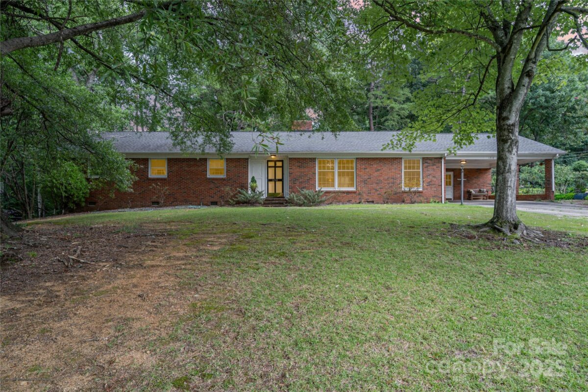 1210 Shady Bluff Drive, Charlotte, NC 28211, MLS # 4280604