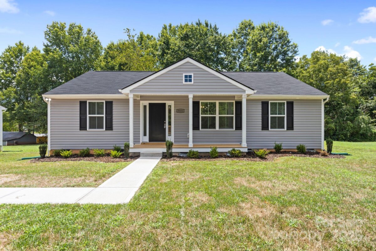 3321 15th Avenue, Hickory, NC 28602, MLS # 4281132
