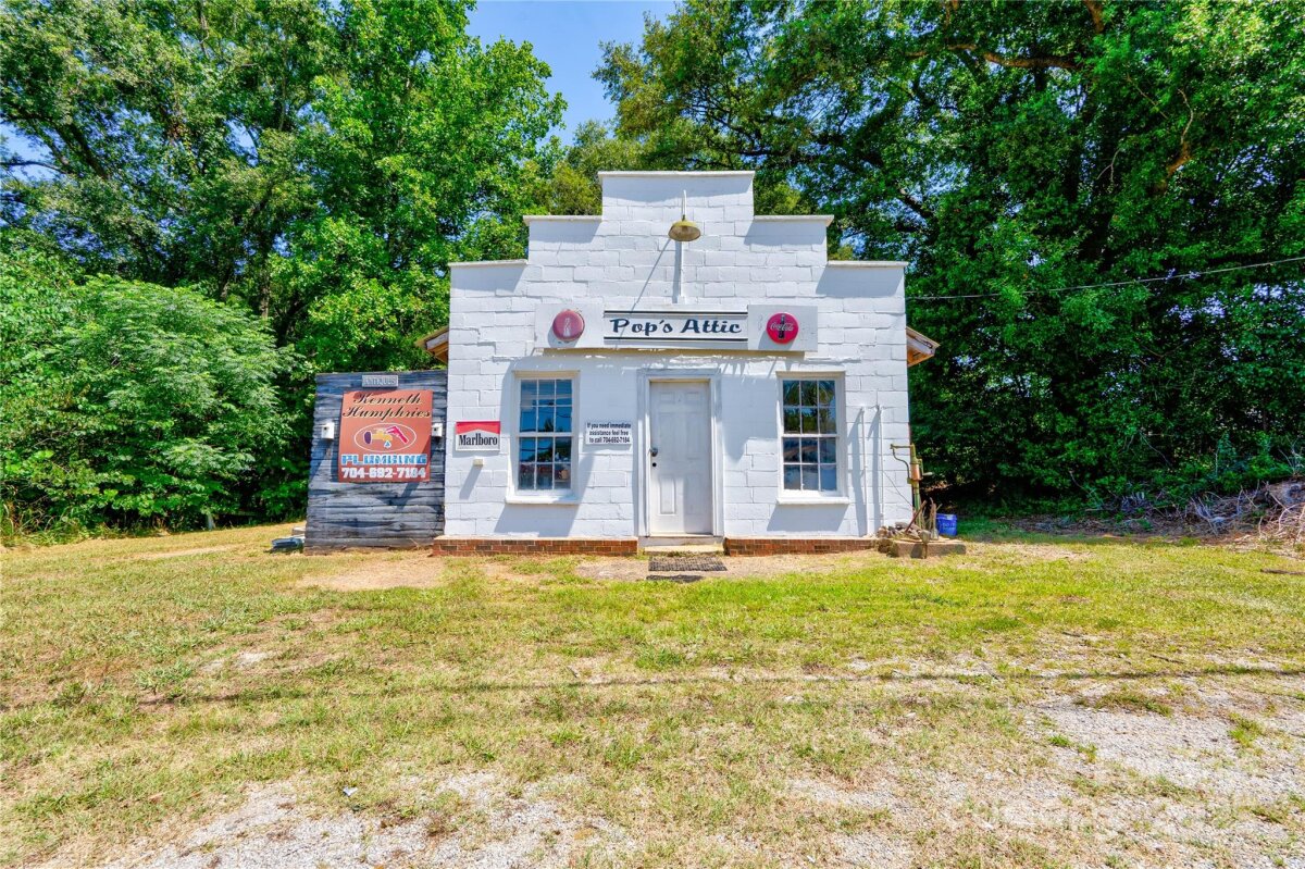 231 E College Avenue, Boiling Springs, NC 28152, MLS # 4281265