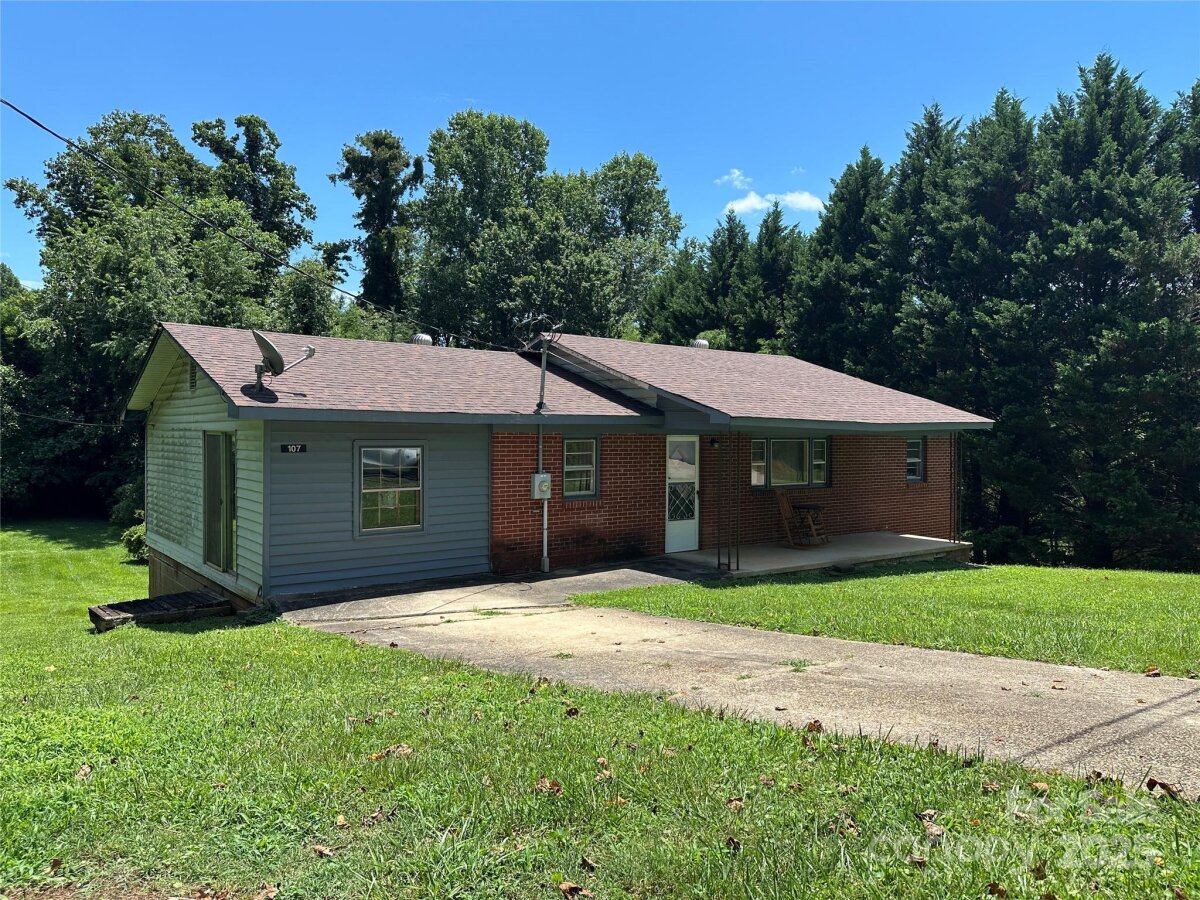 107 E Hunt Drive, Nebo, NC 28761, MLS # 4281519