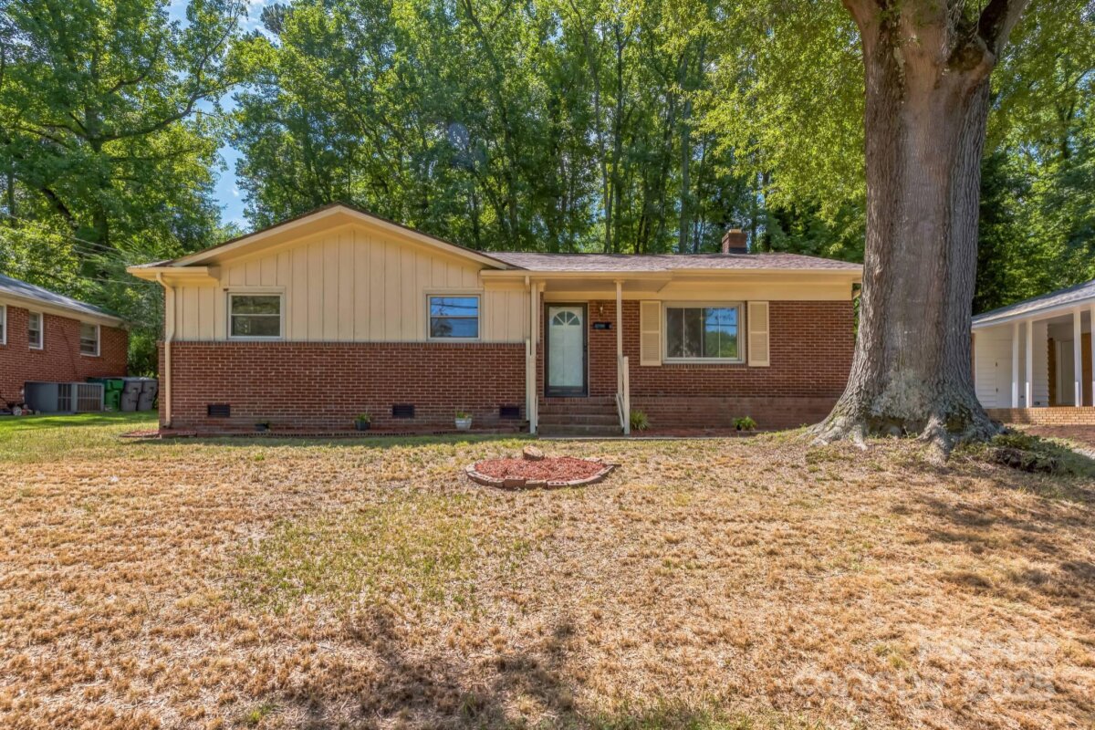 5326 Dolphin Lane Unit 10, Charlotte, NC 28215, MLS # 4281543