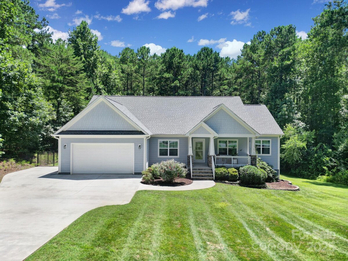 121 Holt Lane, Mooresville, NC 28117, MLS # 4281548