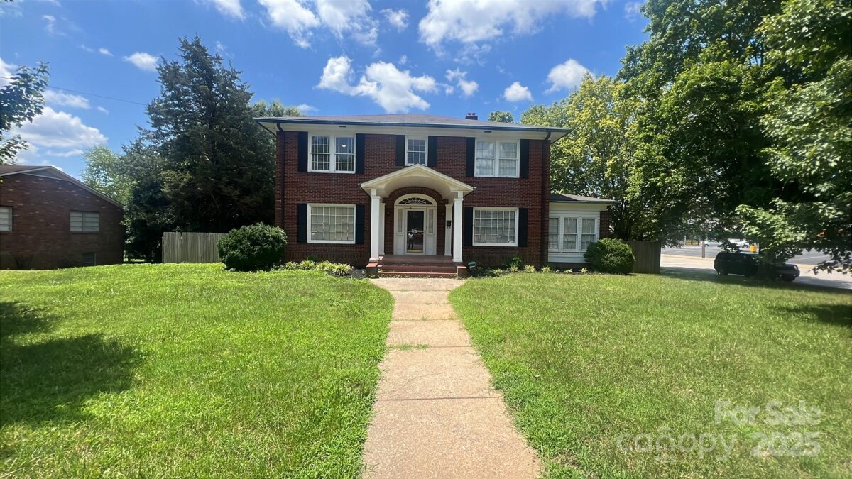 761 N Center Street, Statesville, NC 28677, MLS # 4281554