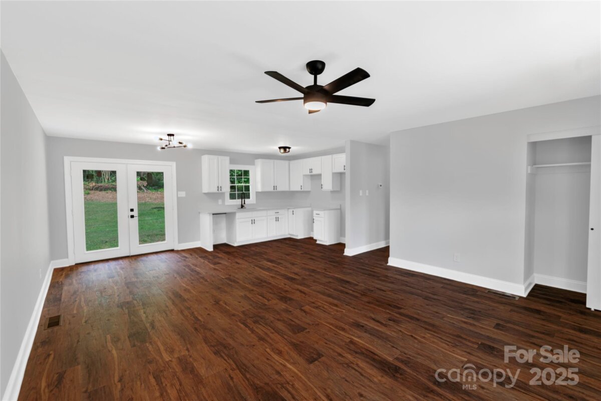 716 W Pine Circle, Statesville, NC 28677, MLS # 4281839