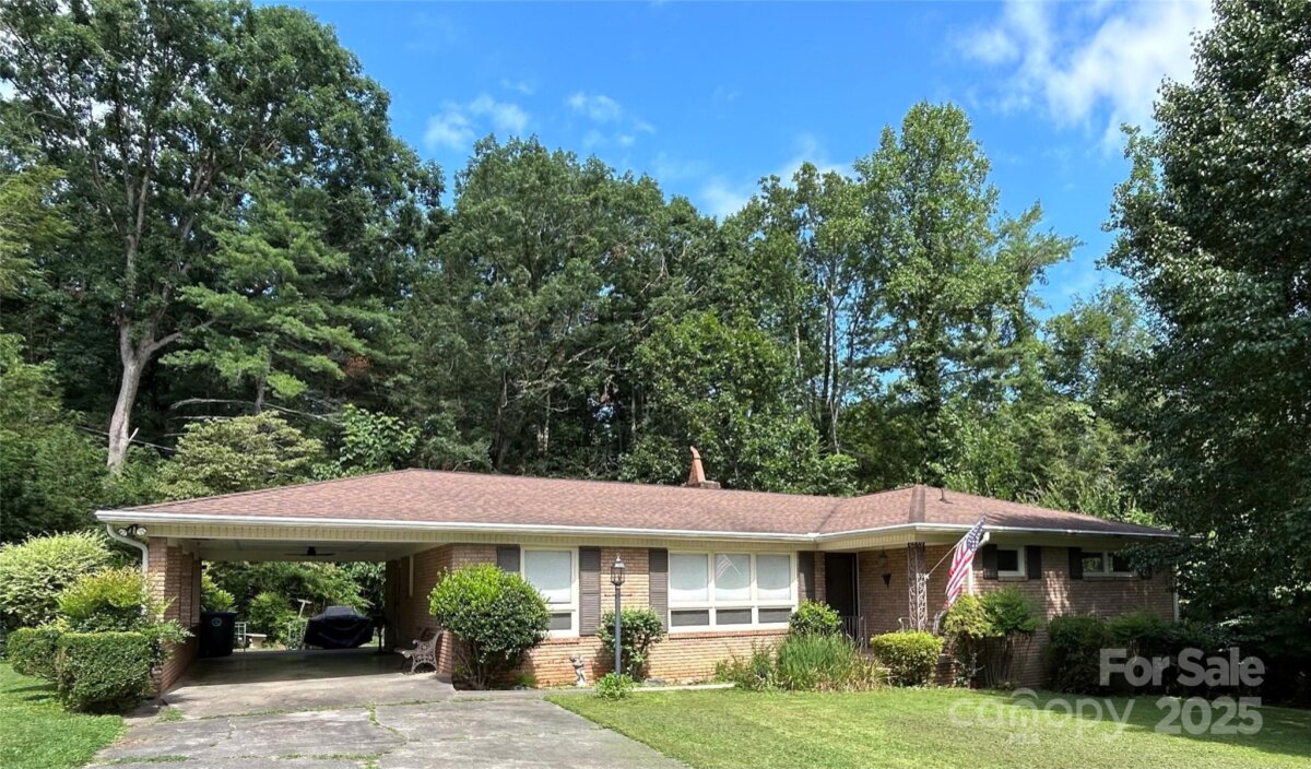 3321 Hollyhill Circle, Valdese, NC 28690, MLS # 4282048