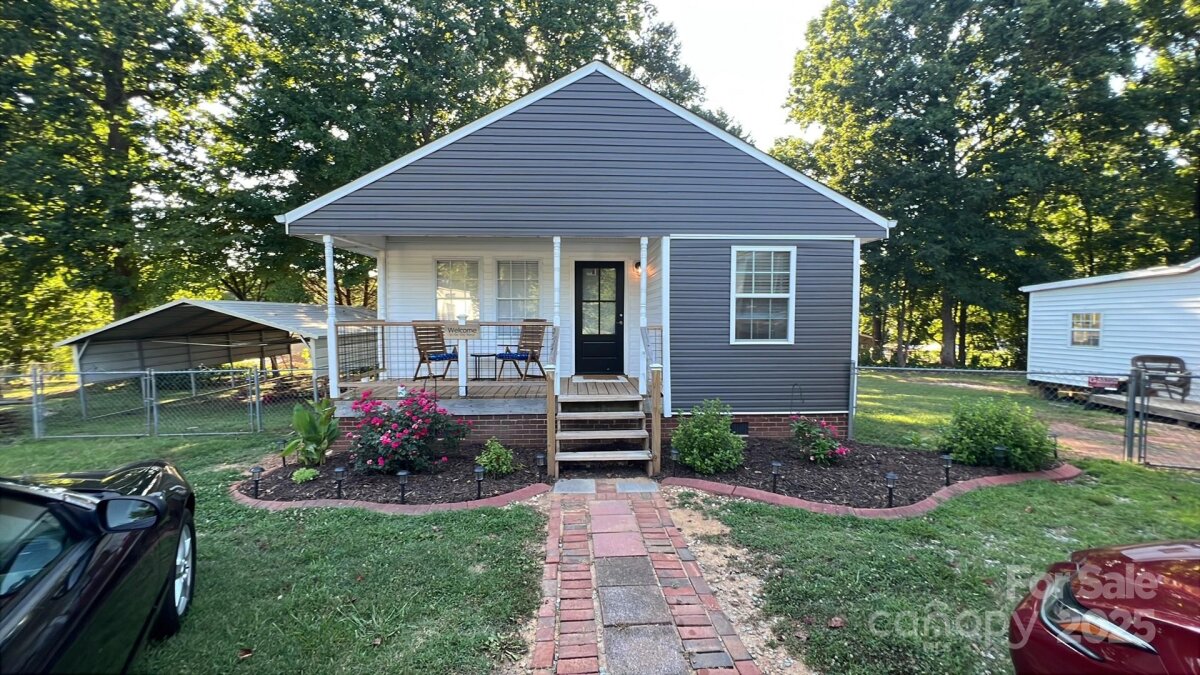 408 Briarwood Court, Mount Holly, NC 28120, MLS # 4282494