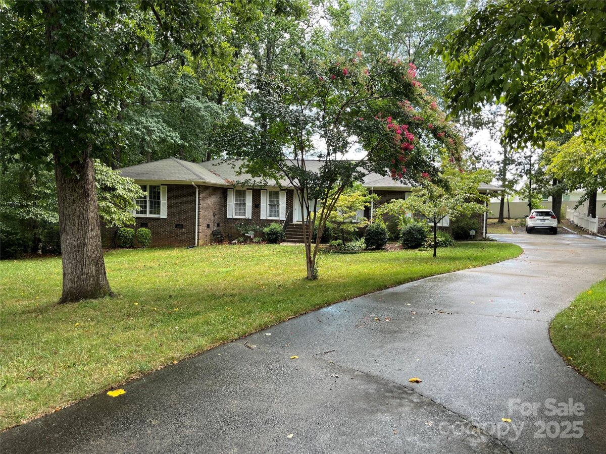 10004 Snowflake Court, Charlotte, NC 28215, MLS # 4282523
