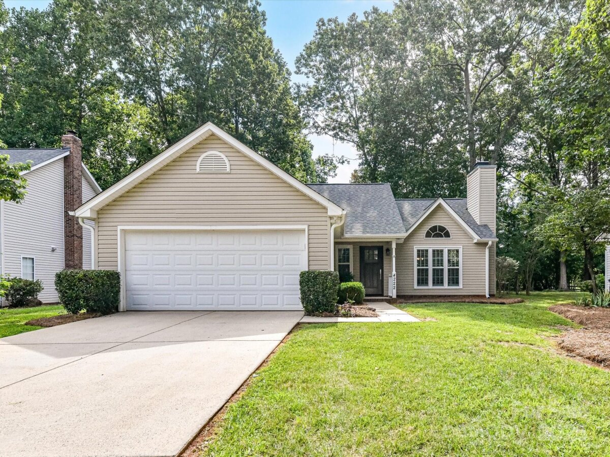 4222 Huntmeadow Drive, Charlotte, NC 28269, MLS # 4282648