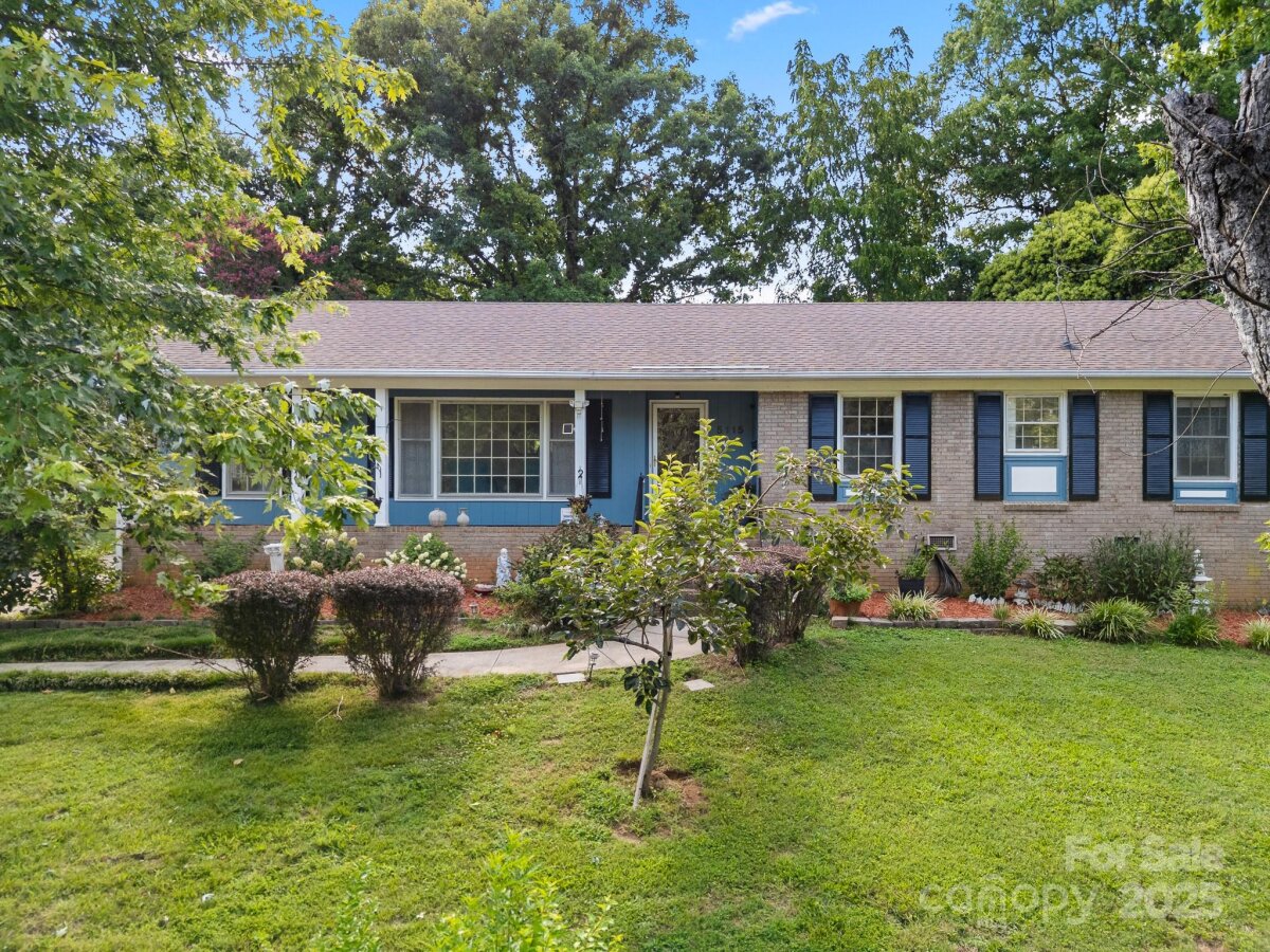 5115 Carriage Drive Circle, Charlotte, NC 28205, MLS # 4283105