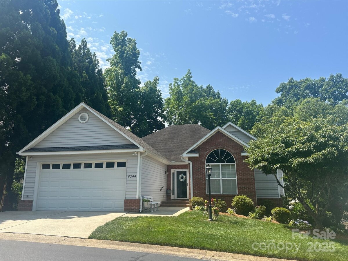 5244 Old Plantation Circle, Winston Salem, NC 27104, MLS # 4283208