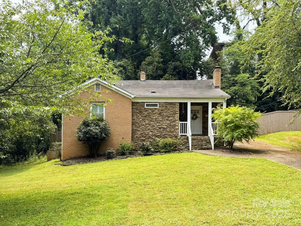 4010 Hiddenbrook Drive, Charlotte, NC 28205, MLS # 4283626