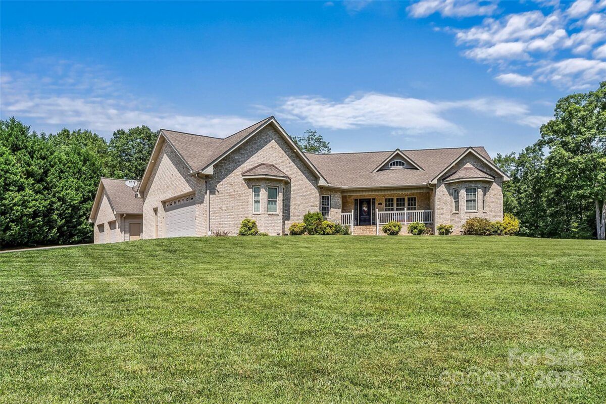 142 Windsor Drive, Taylorsville, NC 28681, MLS # 4283783