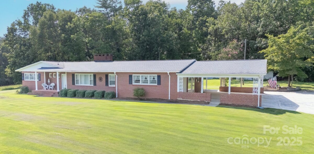 668 Meadowood Street, Hudson, NC 28638, MLS # 4284086
