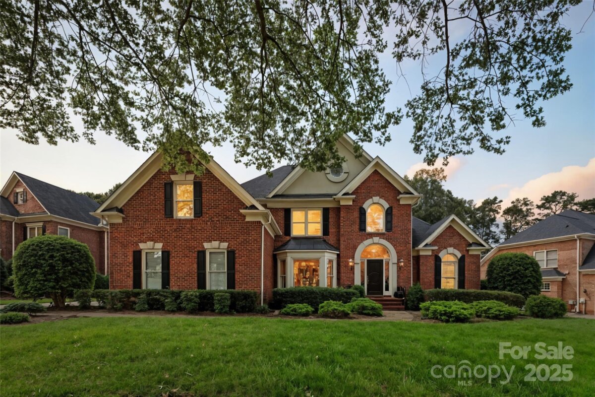 18901 Riverwind Lane, Davidson, NC 28036, MLS # 4284594