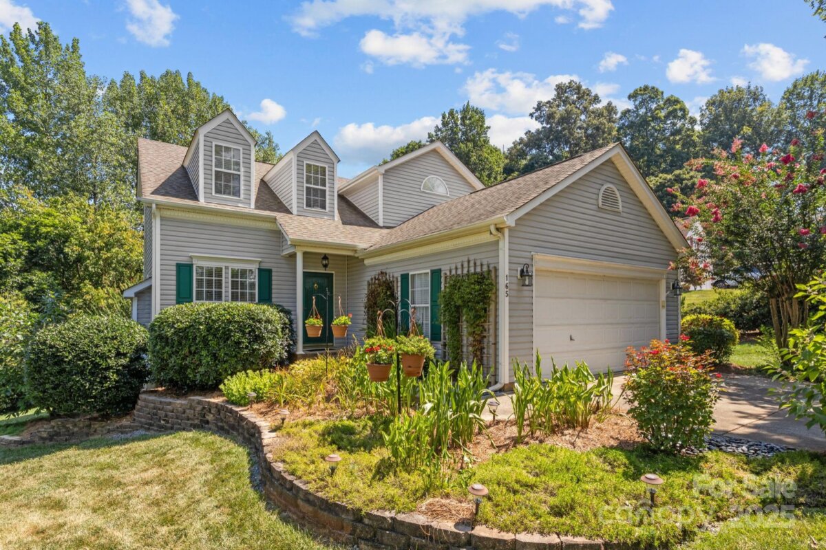 165 W Walnut Avenue, Mount Holly, NC 28120, MLS # 4285019